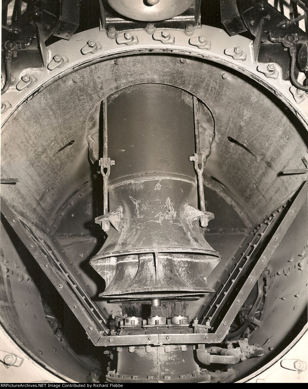 Steam loco smokestack internal